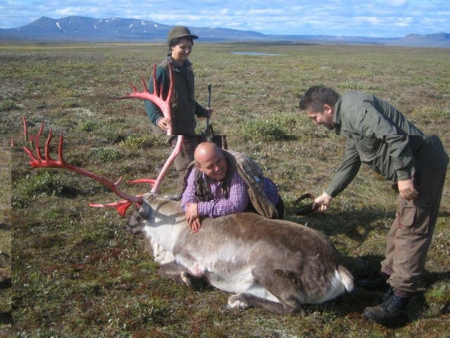 Að sjálfsögðu eru ungverskar hefðir í heiðri hafðar og veiðmaðurinn kaghýddur fyrir veiðiguðinn þegar hann skýtur sitt fyrsta hreindýr, Richard vinur hans annast verkið og kona hans Anna Mária fylgist sposk með.