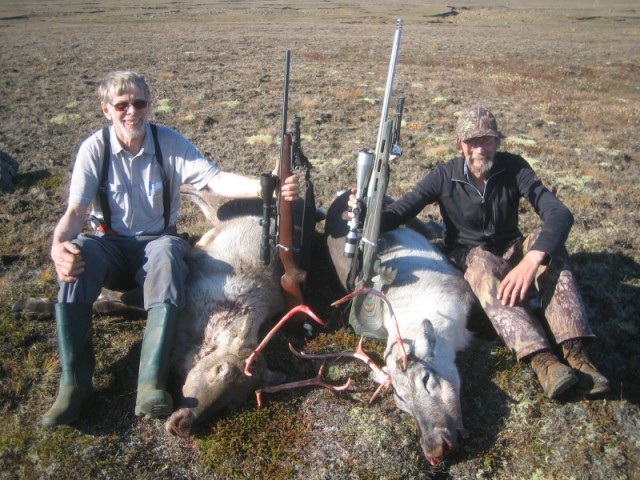Það er jafnan glatt á hjalla í veiðiferðum hjá þeim bræðrum.