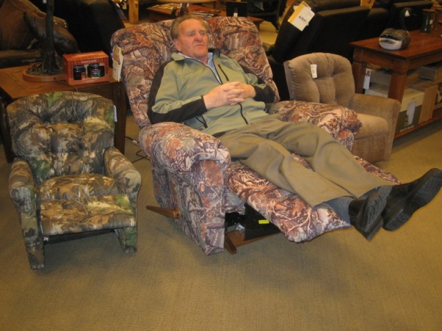 Það er gott að láta líða úr sér í 7 tima labbi um Cabelas