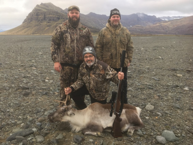 Þórir ásamt Jóhanni syni sínum og Grétari frænda þeirra.