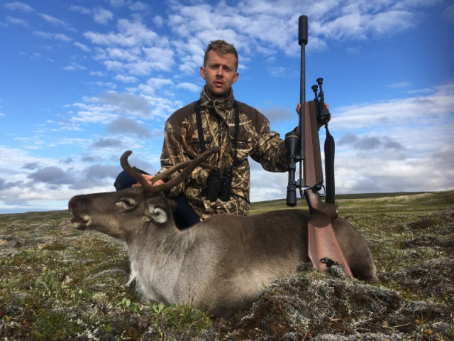 Axel við sína simlu, sem var geld.