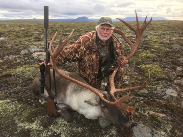 Ragnar sýnist fráleitt áttræður við sinn tarf.