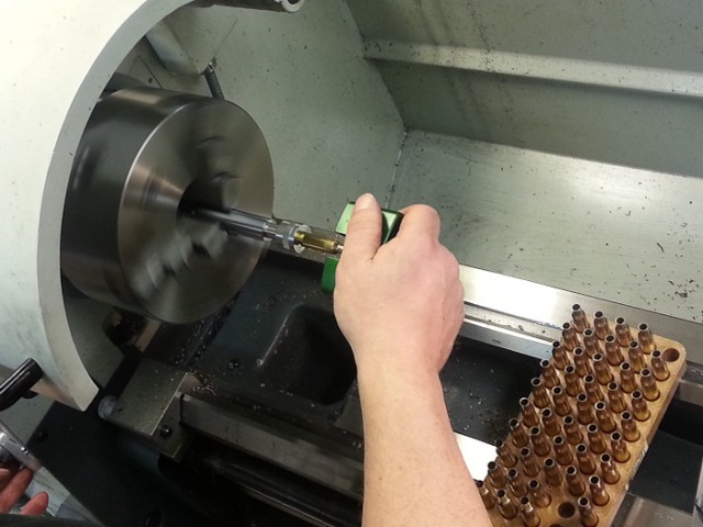 Custom 002.jpg (148.95 KiB) Viewed 8209 times Neck Turna